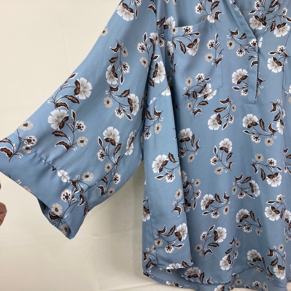 Torrid Harper Blouse Women 3 Blue Floral 3/4 Sleeve V-Neck Top Cottagecore Boho - Picture 4 of 7